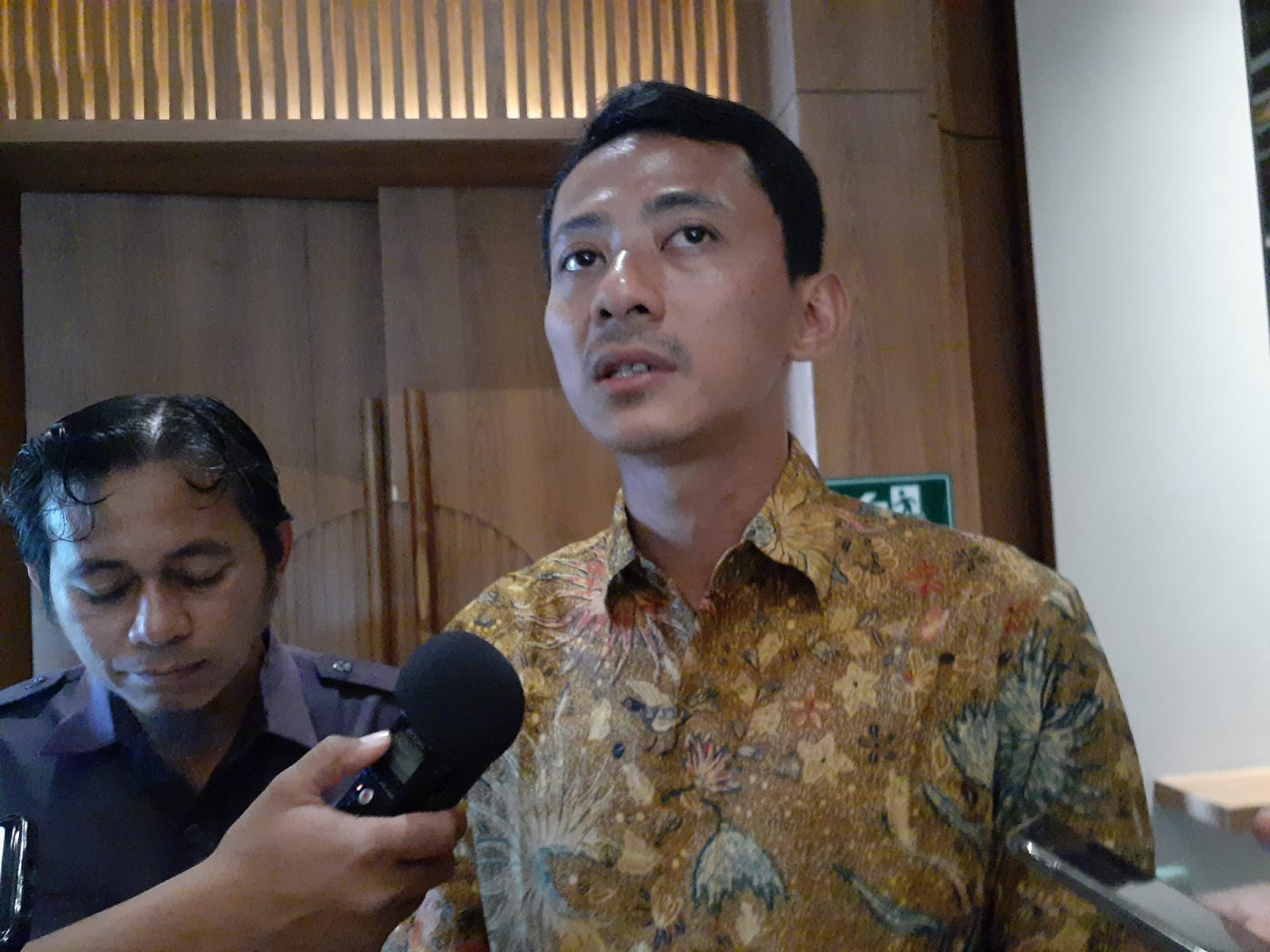 FOKUS:Koordinator Divisi SDM Organisasi dan Diklat Bawaslu Sleman Ahmad Sidiq Wiratama. (IWAN NURWANTO/Radar Jogja)