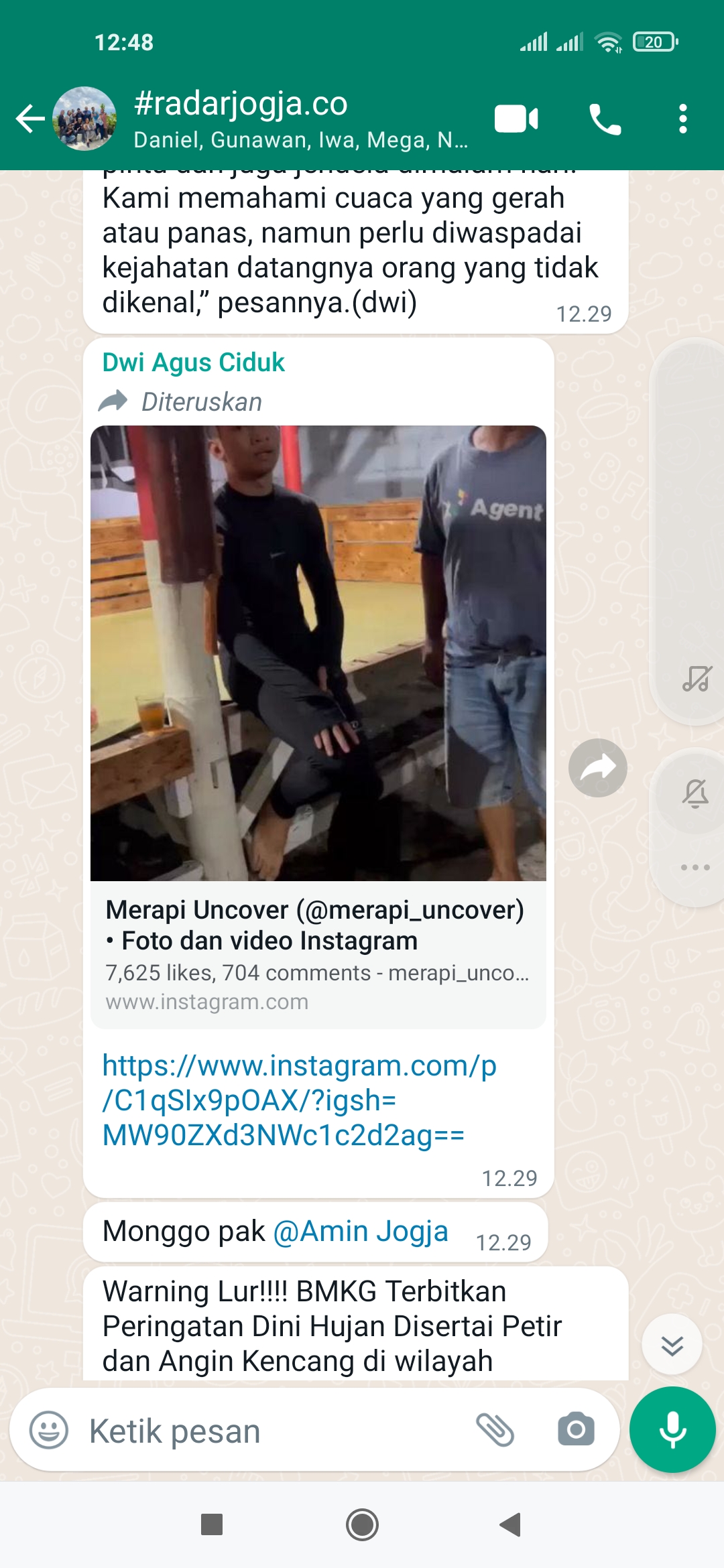 MALAM: Viral di media sosial seorang pria tiba-tiba masuk kos putri di kawasan Banguntapan, Bantul. (Istimewa)