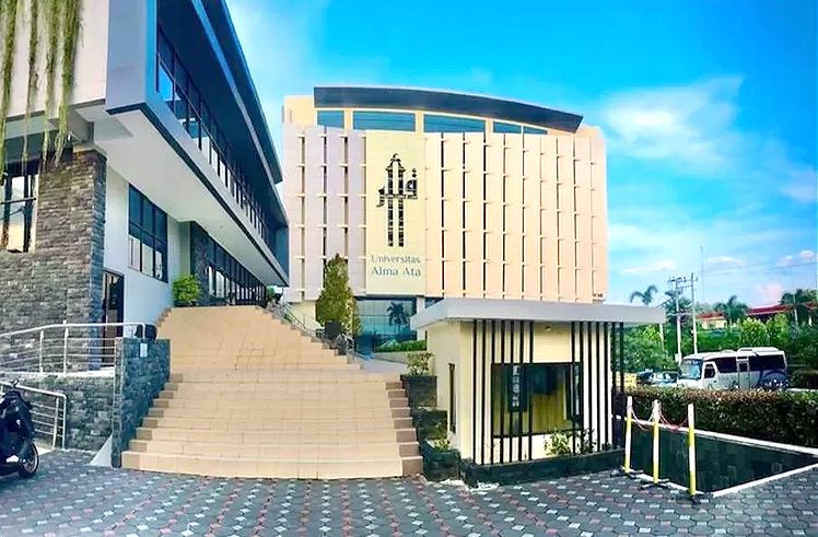 MEWAH: Bangunan Kampus Universitas Alma Ata Yogyakarta, Miliki Dua Prodi Terakreditasi A Pertama di Antara Perguruan Tinggi Swasta di Indonesia.