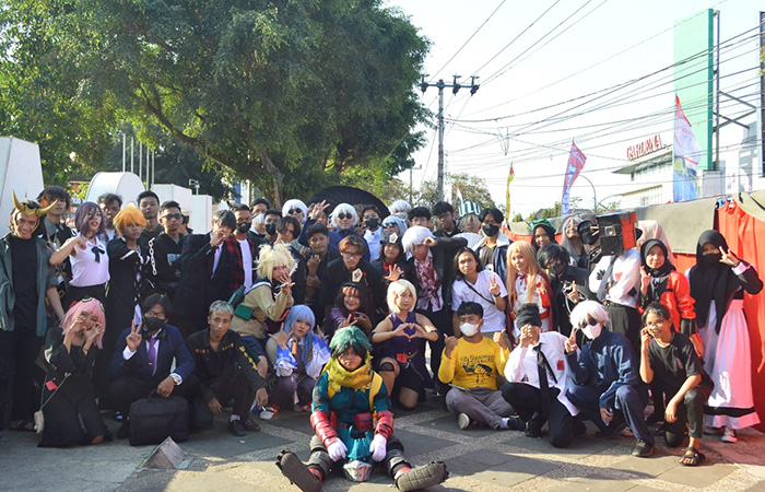 BAGIKAN MOMEN: Para anggota Kibo no Hana (Kinoha) kerap mengabadikan foto bersama usai terlibat dalam sejumlah kegiatan.