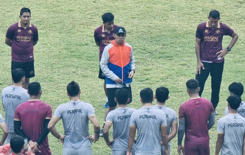 ANYAR: Persipal resmi dikepalai Syamsuddin Batolla di babak 12 besar Pegadaian Liga 2 (ligaindonesiabaru)