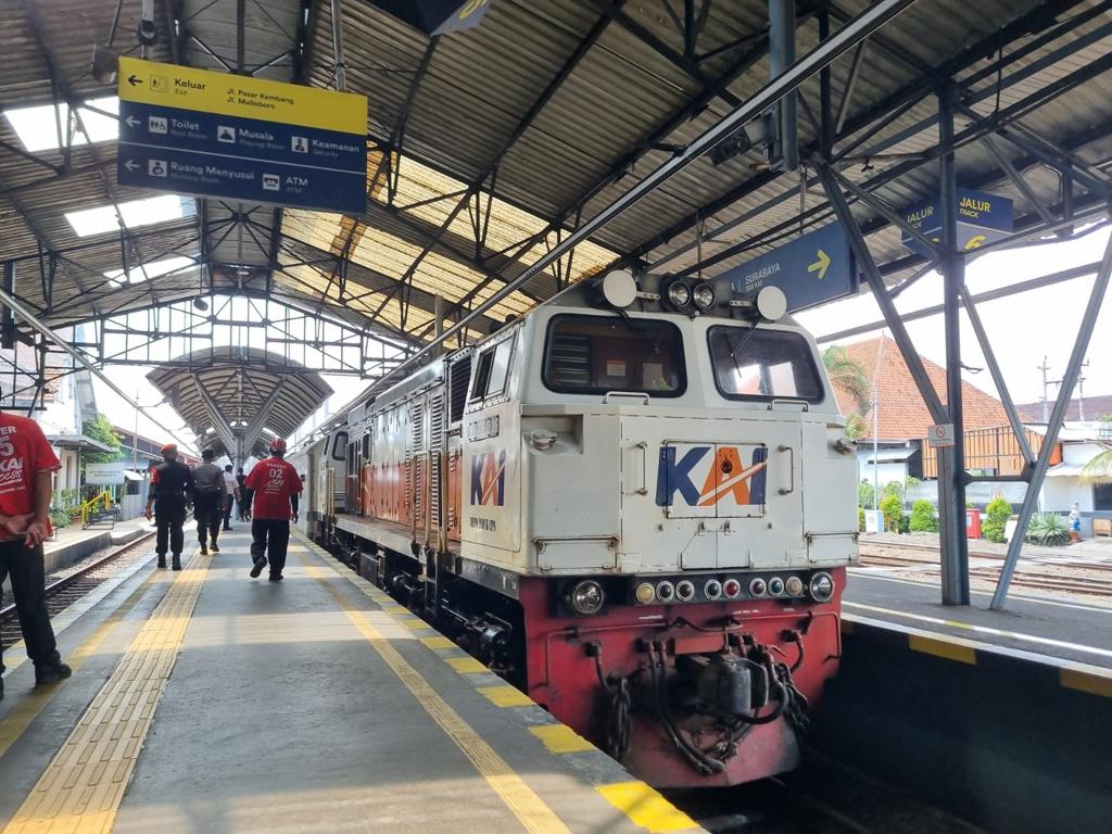 SIAP: Kereta apuli berhenti di Stasiun Yogyakarta. (Dok Daop 6)