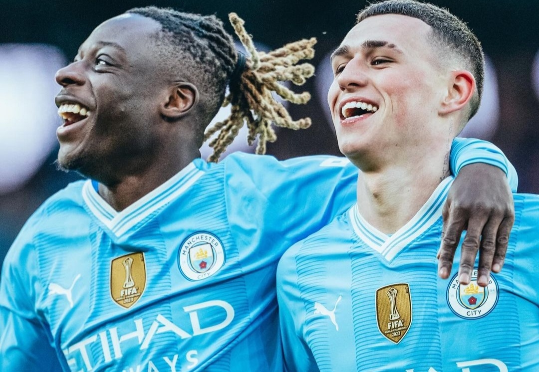 BIRU: Manchester City bantai Huddersfield 5-0 (ig mancity)