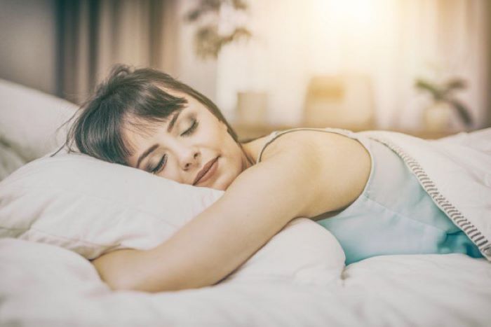 Diperlukan kecukupan gizi serta genetik yang berperan dalam menambah tinggi badan