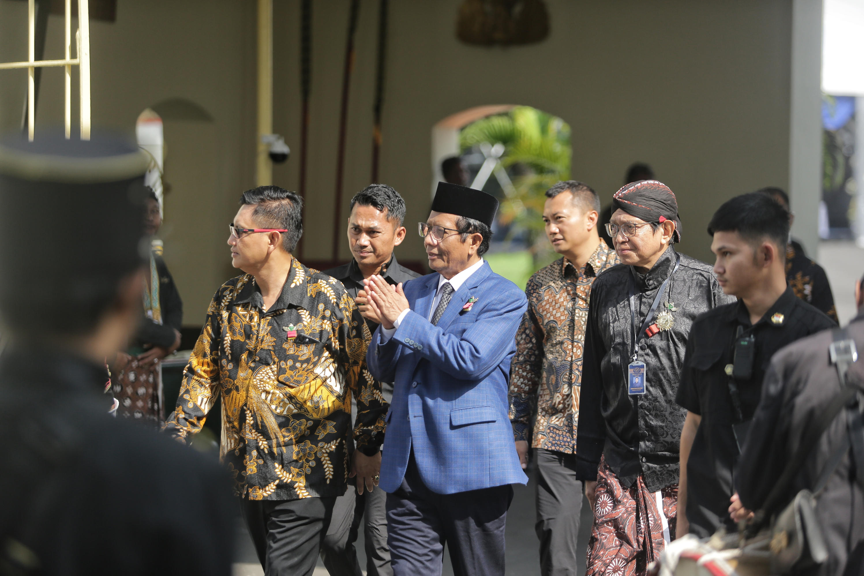 SAPA: Mahfud MD menghadiri prosesi akad nikah di kompleks Puro Pakualaman Rabu pagi (10/1).