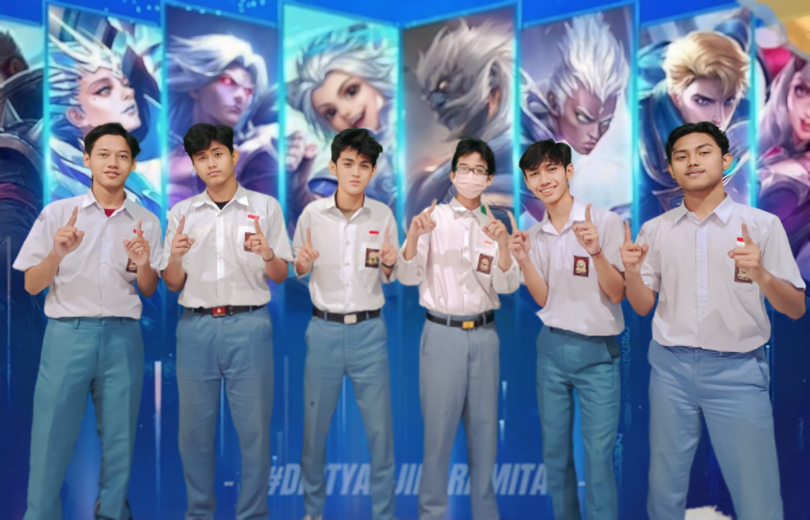 SESUAI MINAT - Anak-anak SMAN 11 Jogjakarta disela kegiatan lomba Mobile Legend belum lama ini