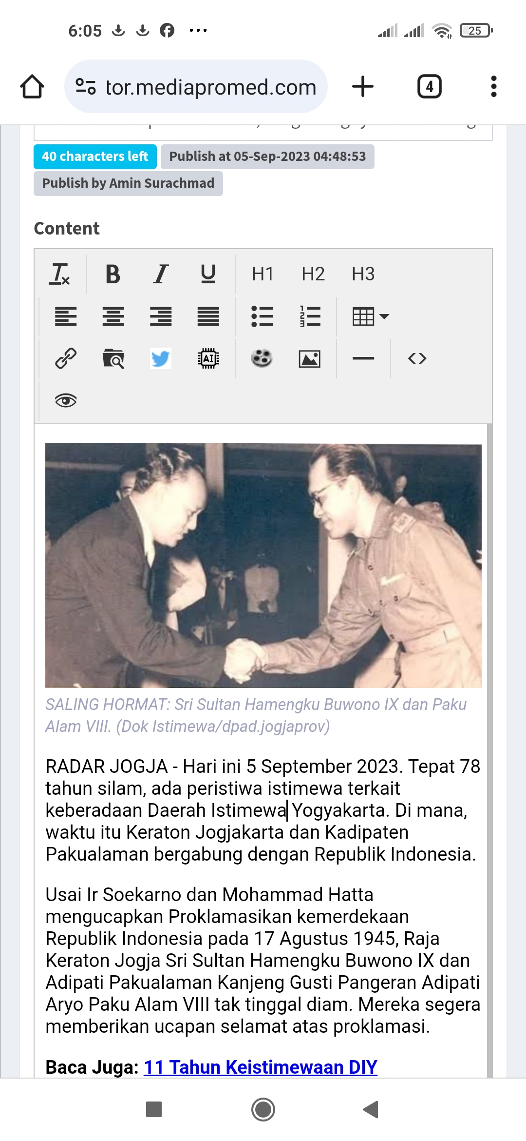 HORMAT: Sri Sultan Hamengku Buwono IX dan Paku Alam VIII.