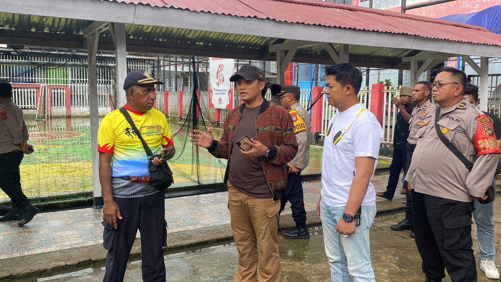 Aparat kepolisian tengah berkoordinasi terkait kaburnya napi  Kelas II Sorong