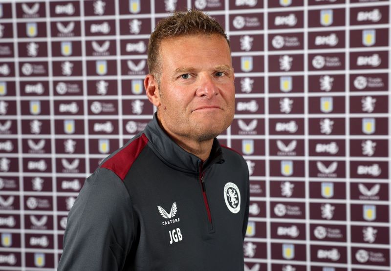 Josep Gombau resmi menjadi pelatih Aston Villa U21 (aston villa)