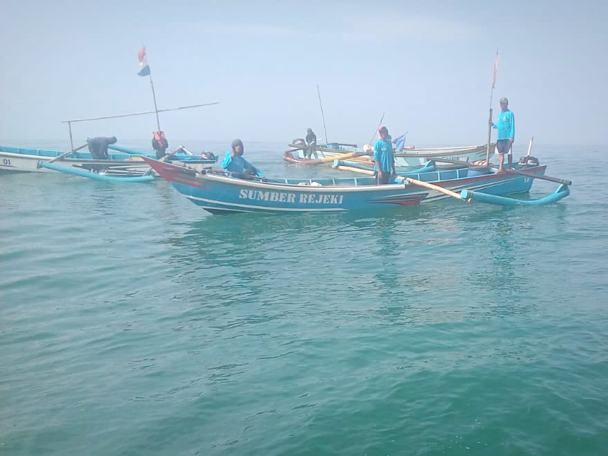 REZEKI: Ilustrasi nelayan menangkap ikan di Pantai Samas.