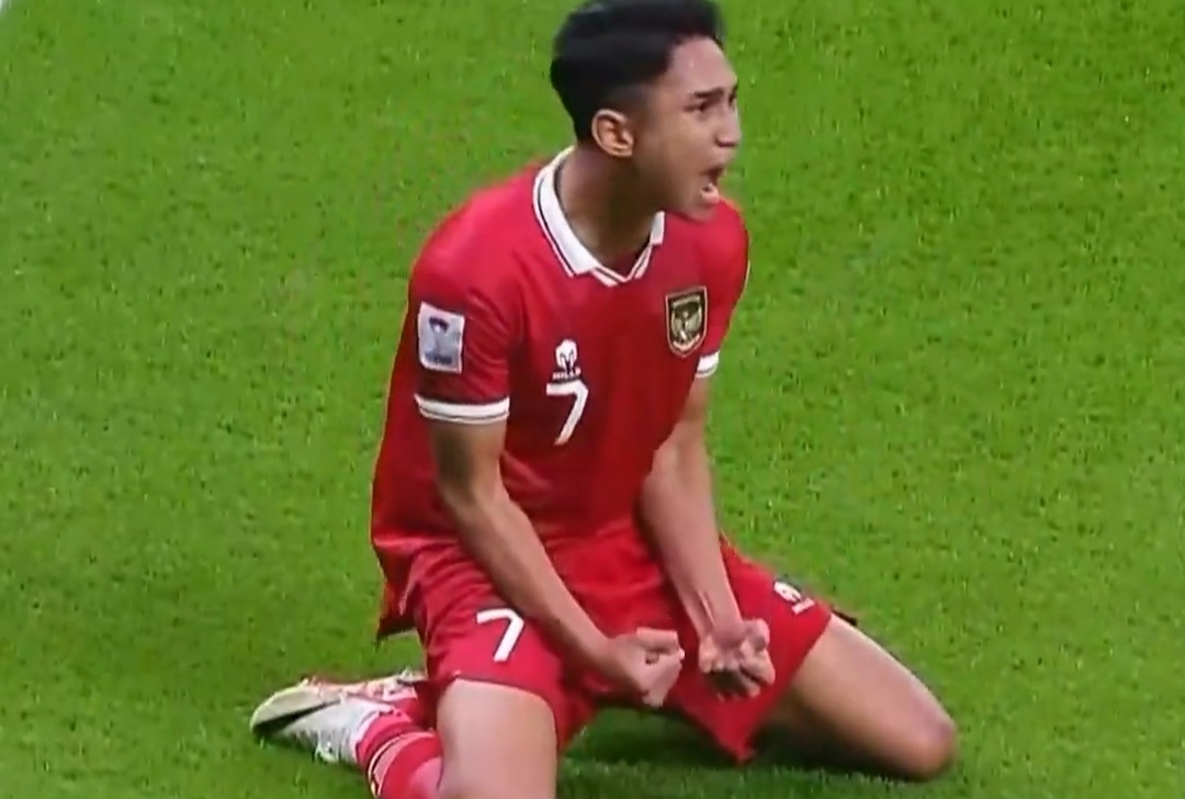 Selebrasi Marcelino Ferdinan usai jebol gawang Irak di Piala Asia 2023