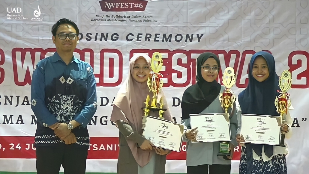KELAS DUNIA: Sesi penutupan Arabic World Festival (Awfest) Bahasa dan Sastra Arab (BSA) yang berlangsung di Universitas Ahmad Dahlan (UAD).