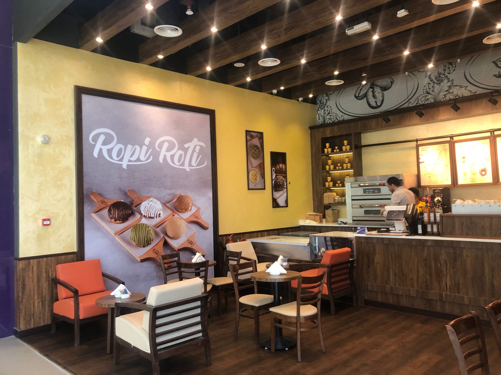 salah satu gerai roti ropi