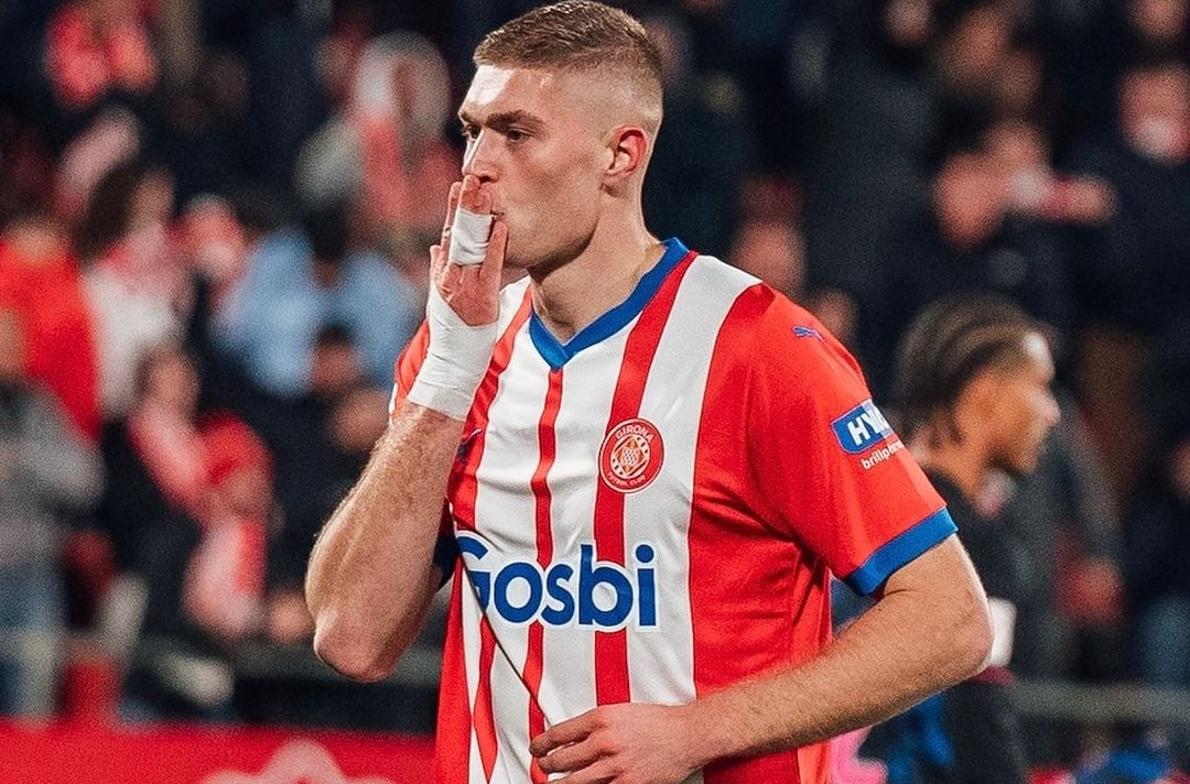 Selebrasi Artem Dovbyk usai cetak hattrick ke gawang Sevilla (ig gironafc)