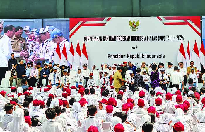 PAMER KIP: Ada sebanyak 1.000 siswa SD hingga SMA se-Kota Magelang yang menerima bantuan Program Indonesia Pintar (PIP) tahun 2024.&nbsp;
