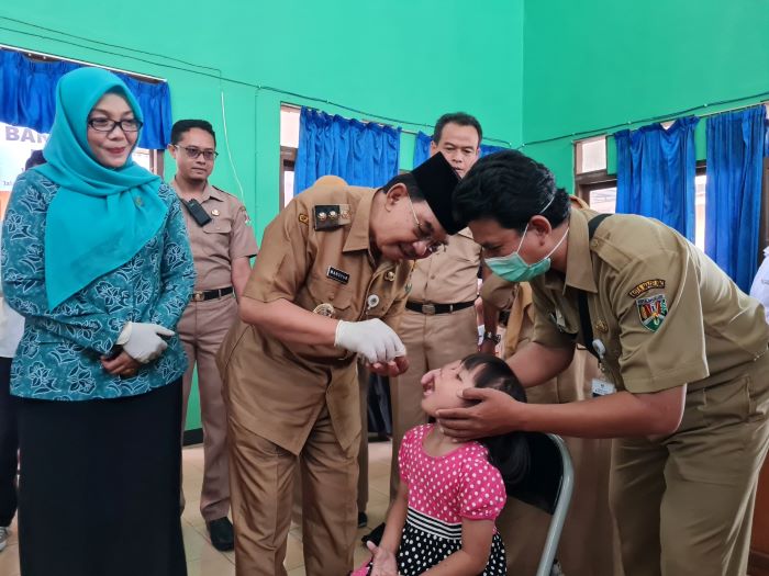 DAPAT VAKSIN: Dinkes Kota Magelang mulai menggelar Sub-PIN polio. Anak-anak usia 0-7 tahun wajib mendapatkan vaksinasi tersebut.