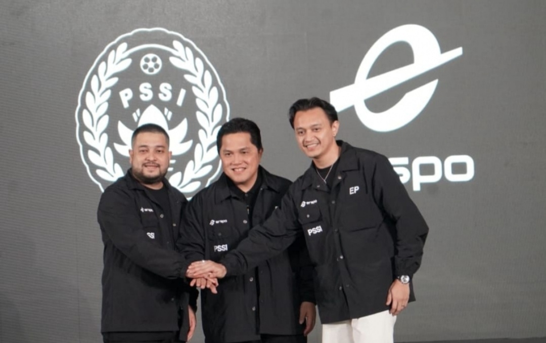 PSSI diwakili langsung oleh Ketua Umumnya Wrick Thohir teken kontrak kerja sama dengan Apparel Erigo (PSSI)