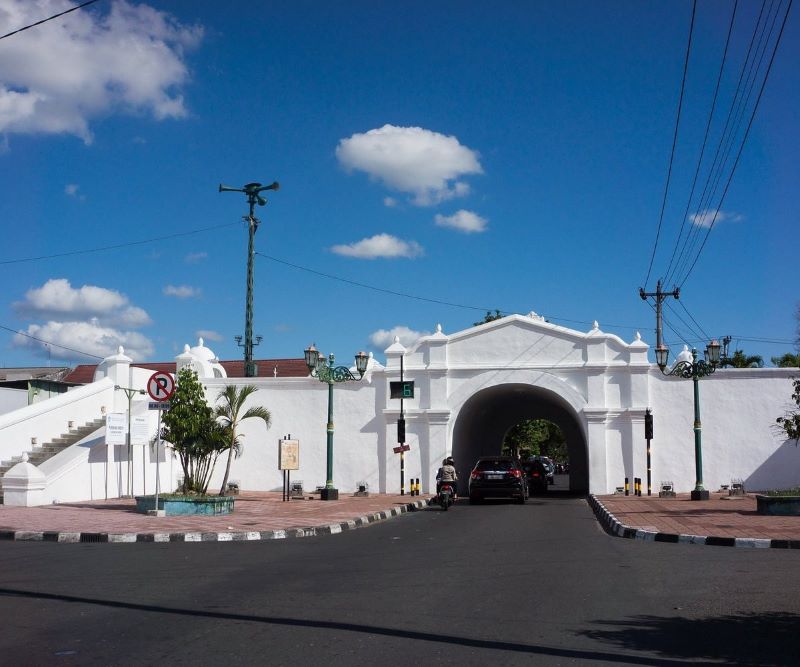 Plengkung Gading. Salah satu jalan yang tidak boleh dilalui Sultan Keraton Yogyakarta.
