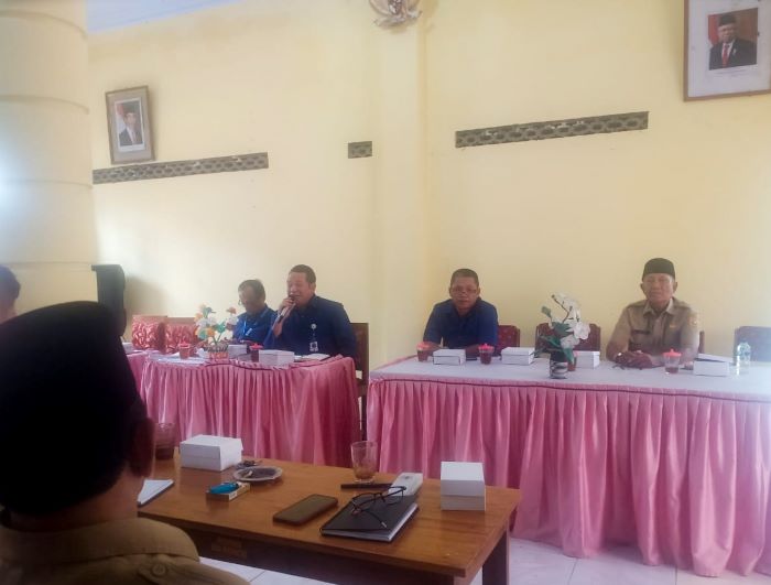 PDAM Kabupaten Purworejo saat melakukan sosialisasi terkait program percepatan SR untuk wilayah Kecamatan Pituruh dan Butuh sebelah utara di Desa Wironatan, Kecamatan Butuh, Purworejo pada Se