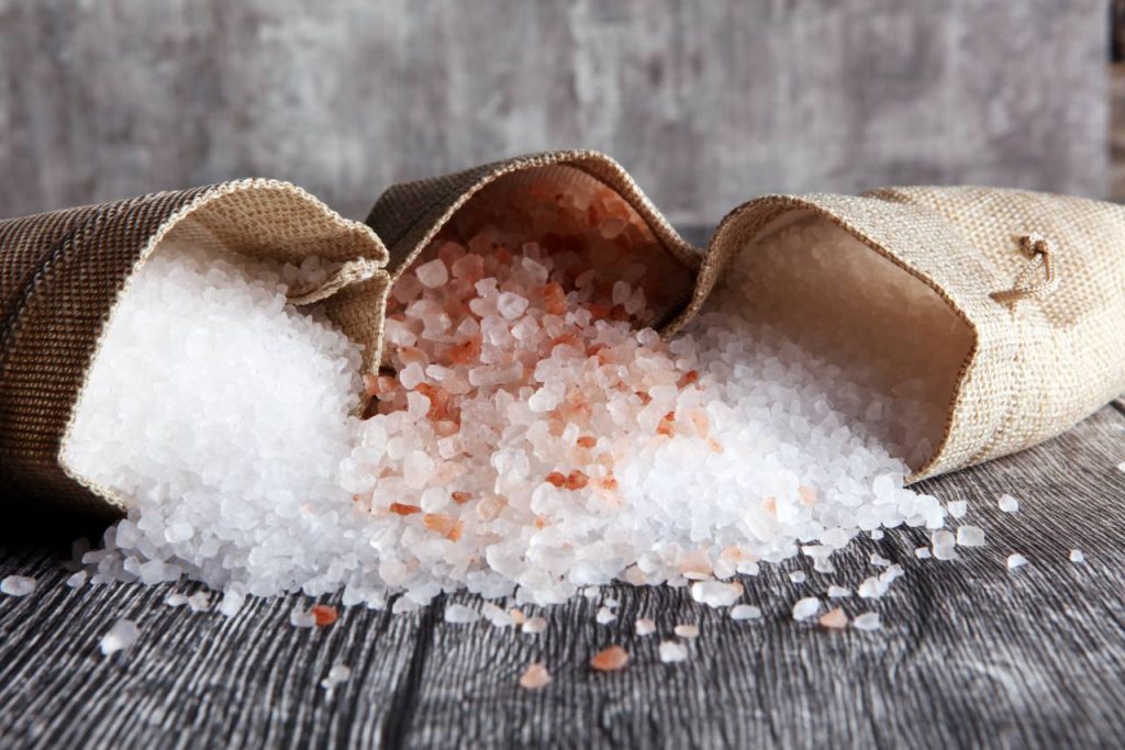Garam Himalaya dan Garam dapur dengan perbedaannya