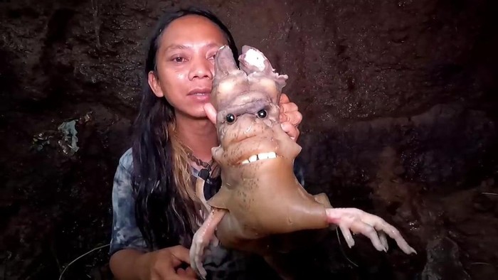 Dede Inoen si pemakan