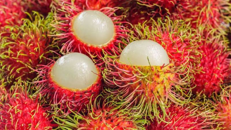 Buah Rambutan kaya vitamin C, salah satunya bermanfaat bagi ibu hamil.
