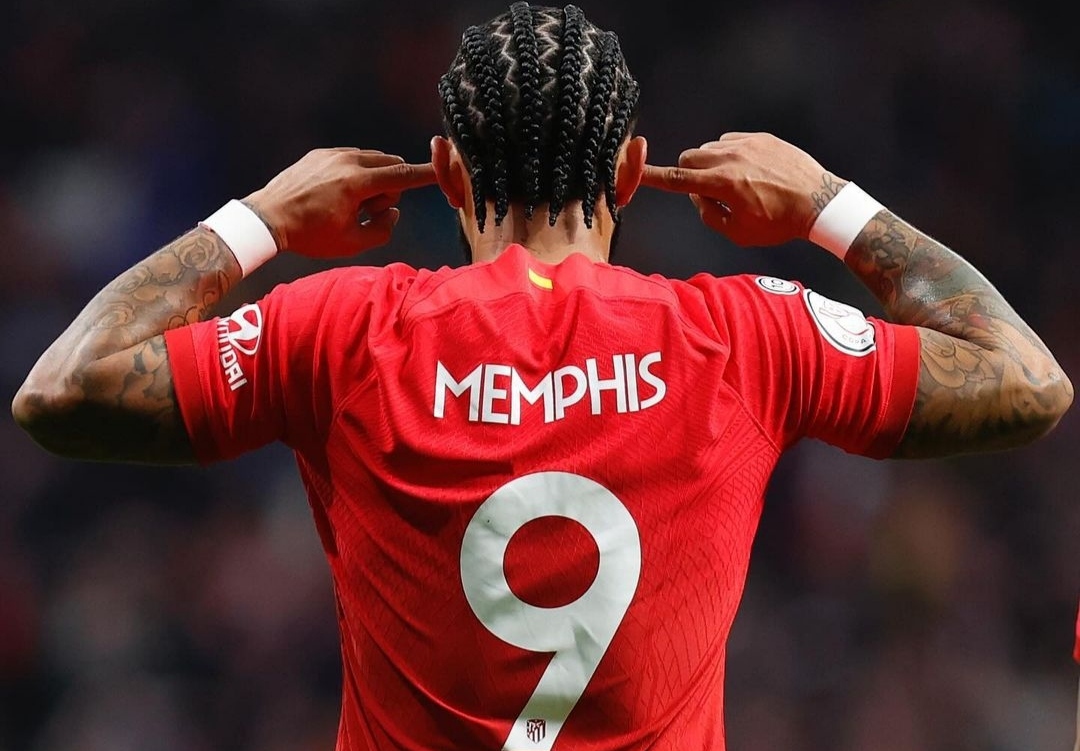 Selebrasi Memphis Depay usai cetak gol ke gawang Sevilla dan membawa Atletico Madrid ke semifinal Copa Del Rey (ig atleticodemadrid)