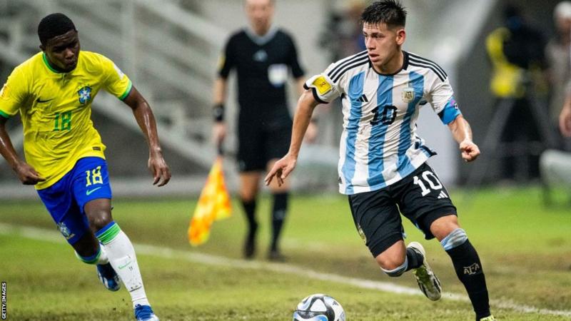 gelandang Argentina U17 teken kontra bersama Manchester City hingga 2028 (ISTIMEWA)