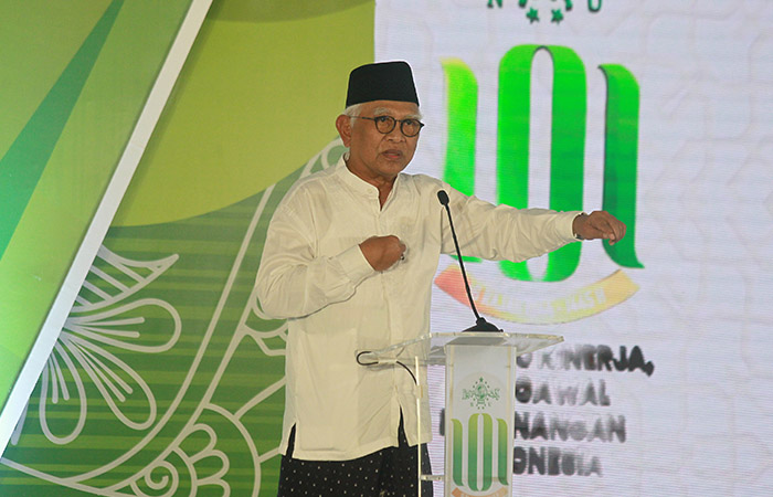 Mustasyar Pengurus Besar Nahdlatul Ulama (PBNU) KH Ahmad Mustofa Bisri atau akrab disapa Gus Mus memberikan tausiyah dalam pembukaan Konferensi Besar dan Halaqah Nasional Nahdlatul Ulama (NU) 2024.