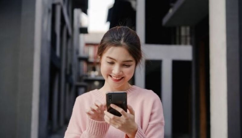 Ilustrasi Chatting. Kebiasaan Chatting ini rupanya membuat pria ilfil.