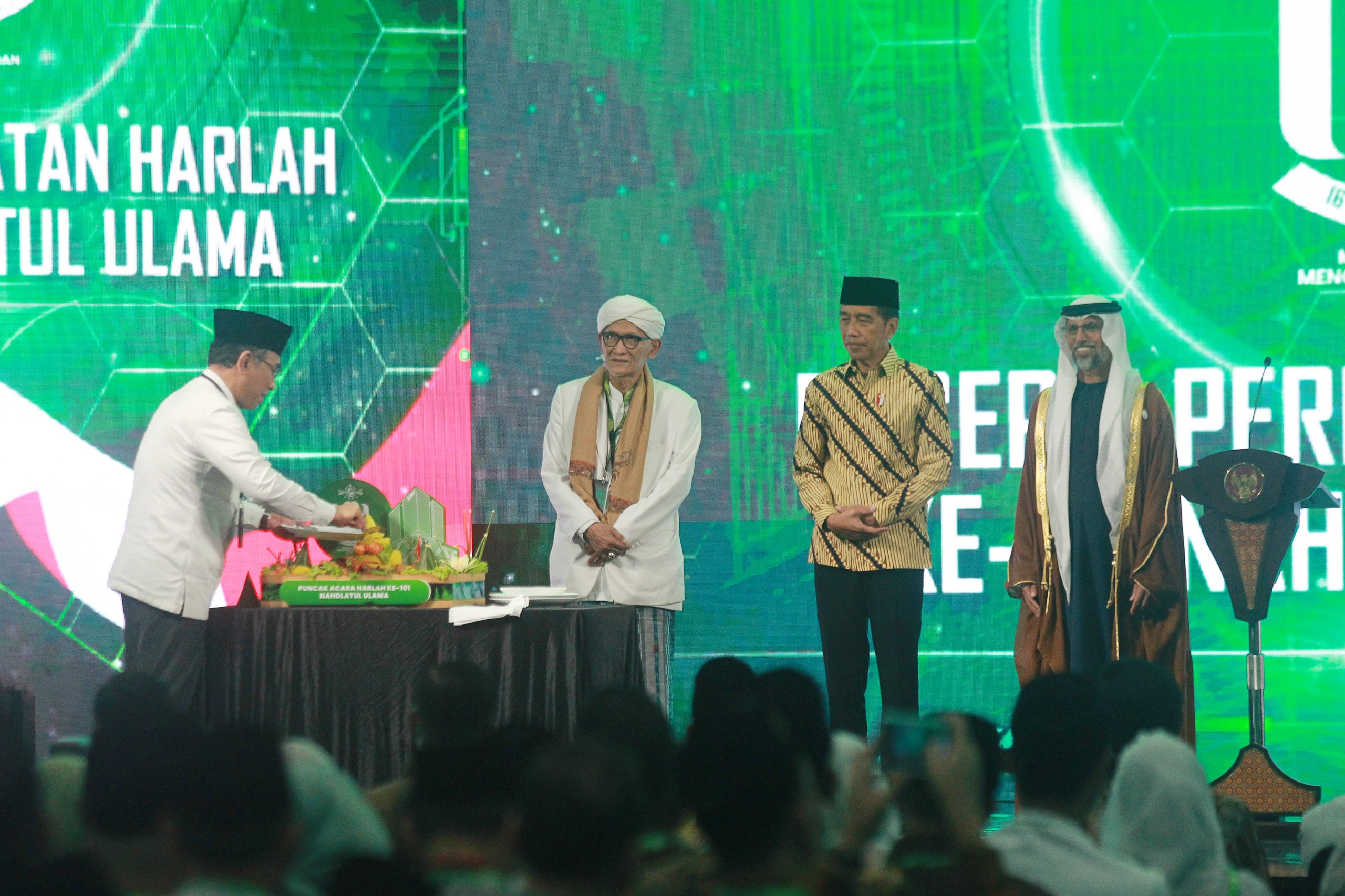 MAJU: Presiden Joko Widodo hadir dalam Harlah Ke-101 NU di Yogyakarta Rabu (31/1).