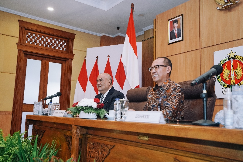 SIMAK: Wakil Gubernur DIY KGPAA Paku Alam X menghadiri peluncuran LPI tahun 2023 secara daring dari Gedhong Pracimasana, Kompleks Kepatihan Jogja Rabu (31/1).