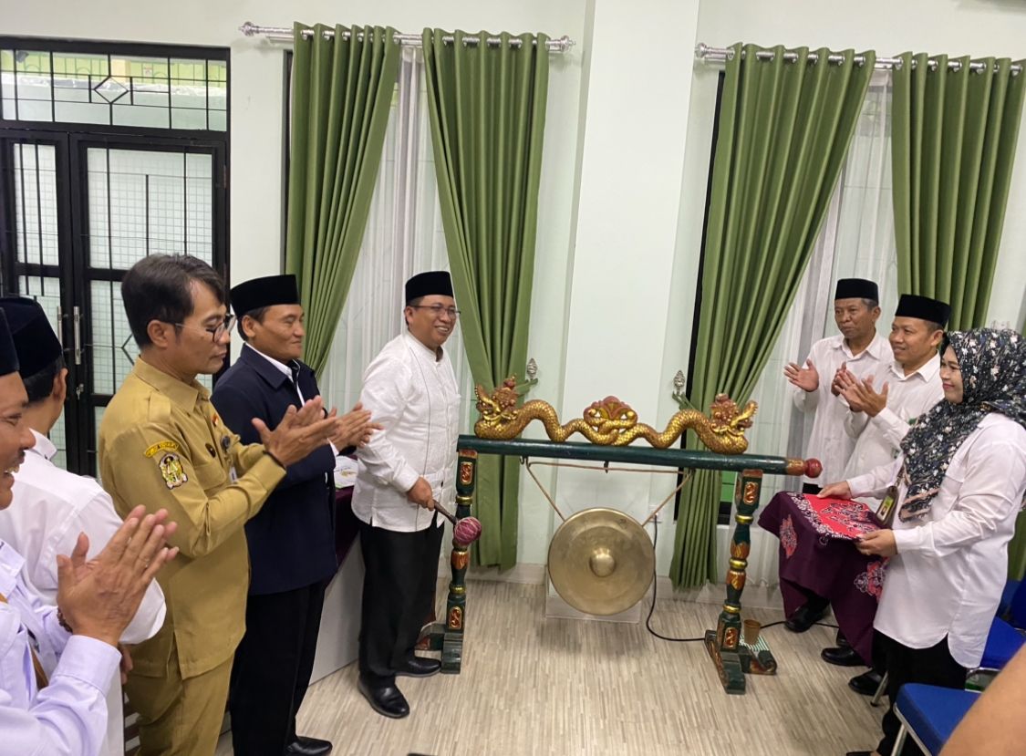 ISTIMEWA : Kepala KUA Gedongtengen, Noerohini dalam giat launching  Program KUA Moderat