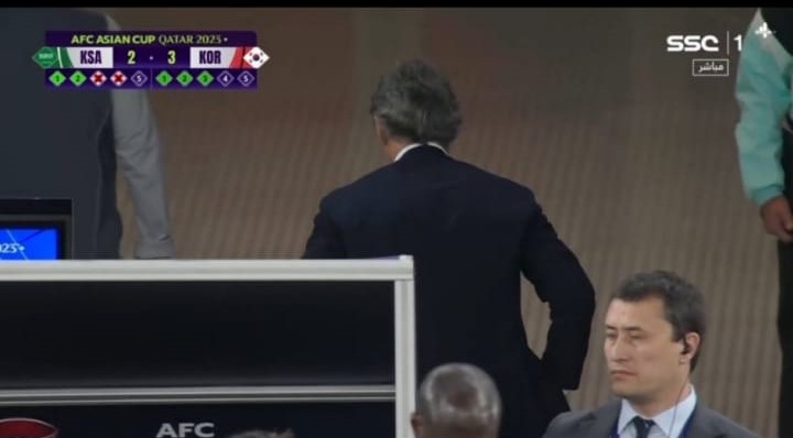pelatih Arab Saudi, Roberto Mancini tinggalkan lapangan walaupun babak adu penalti belum berakhir