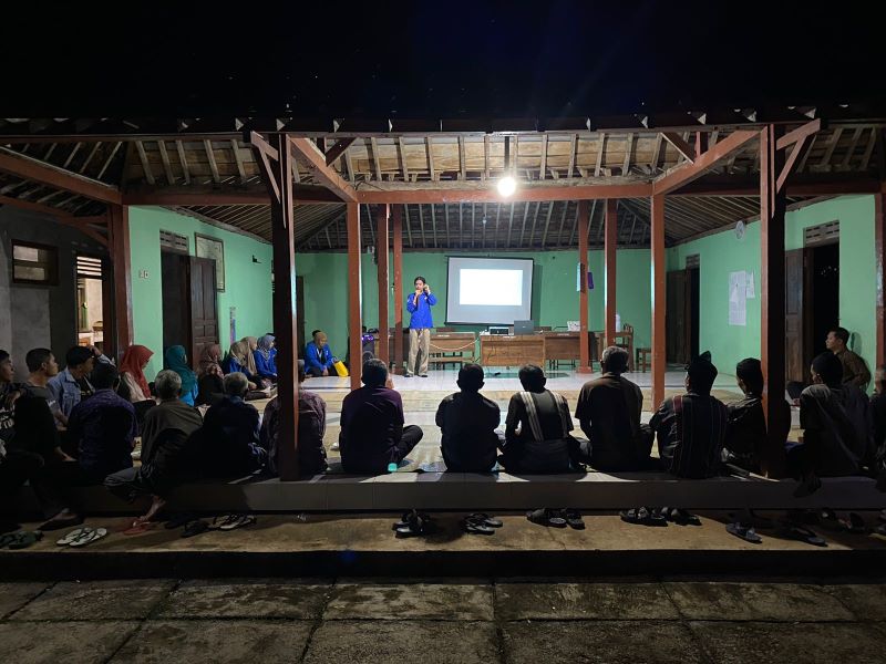 KKN PPM Universitas Mercu Buana Yogyakarta (UMBY) Angkatan XLIV Kelompok 15 menggelar edukasi filtrasi air dengan kadar kapur tinggi di Padukuhan Panggung Kulon, Candirejo, Semanu, Gunungkidul.