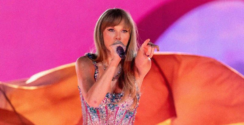 Penyanyi Taylor Swiftbelum lama ini namanya hilang dalam pencarian akun X hingga terkena deepfake Swift dalam skenario pornografi.