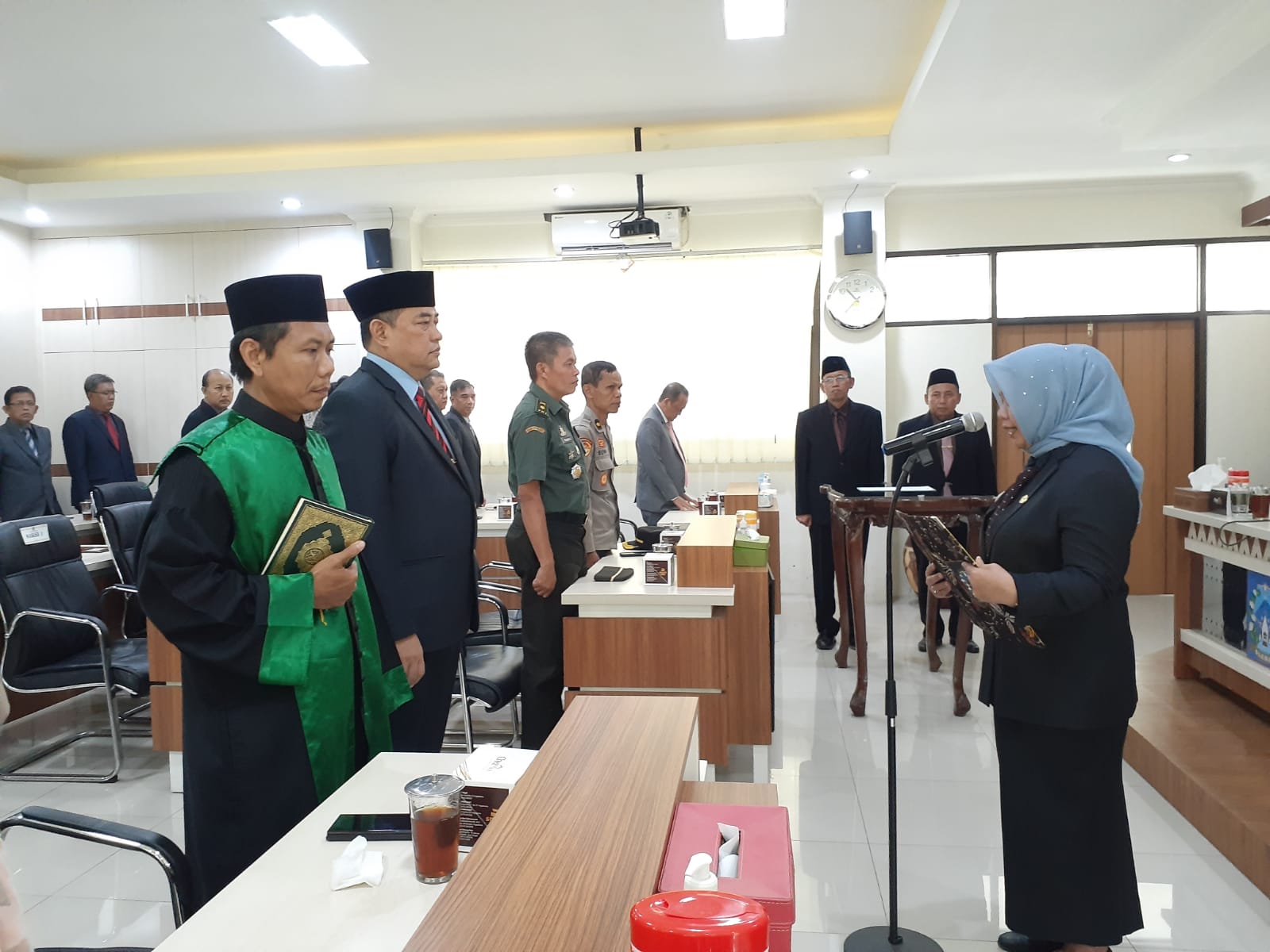 BARU: Suasana pengambilan sumpah jabatan Eka Suryo Prihantoro sebagai Pj Sekda Sleman yang digelar di Ruang Rapat Sembada Pemkab Sleman, Kamis (1/ 2).