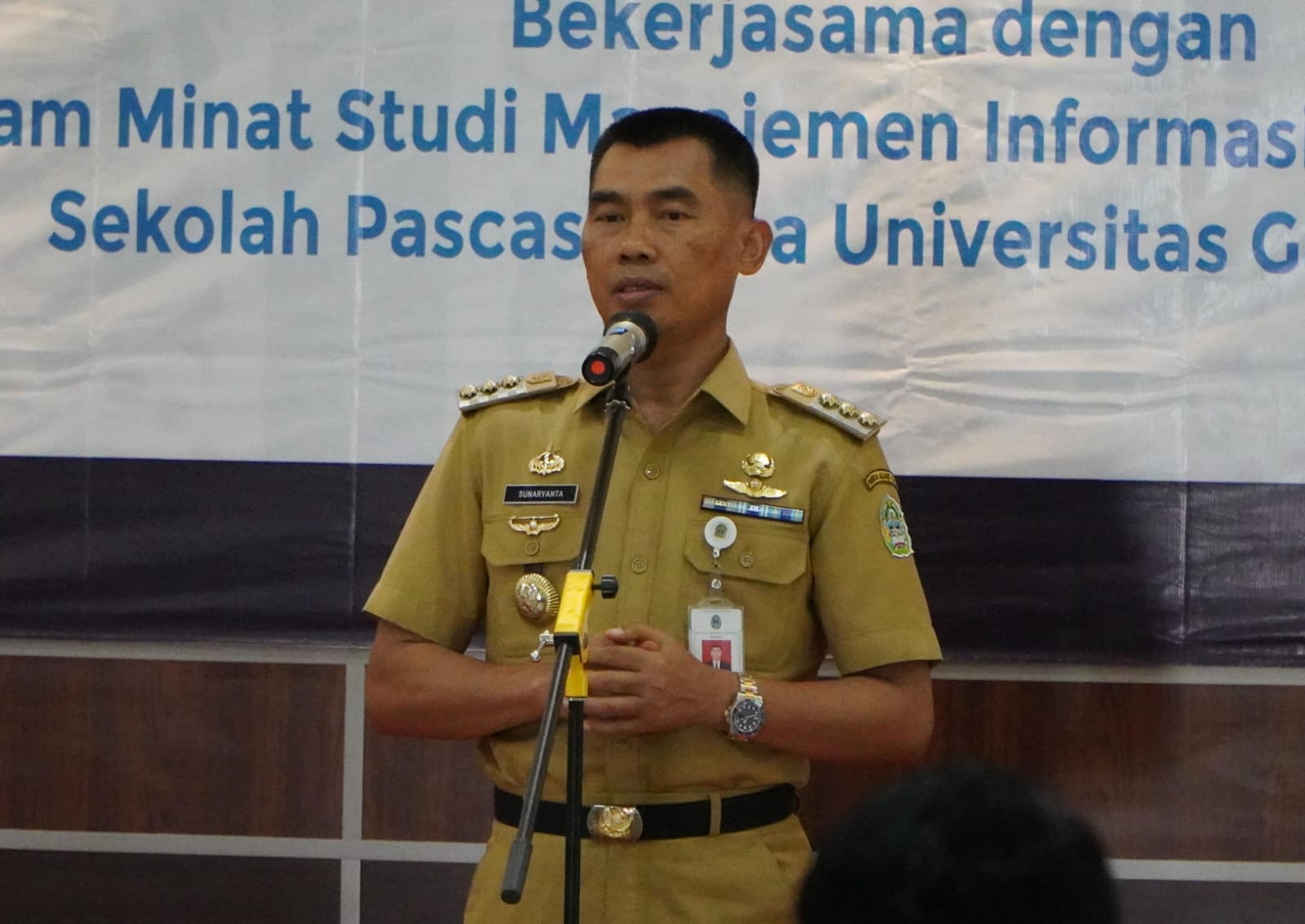 TEGAS: Bupati Gunungkidul Sunaryanta saat memberikan sambutan di depan kepala OPD.