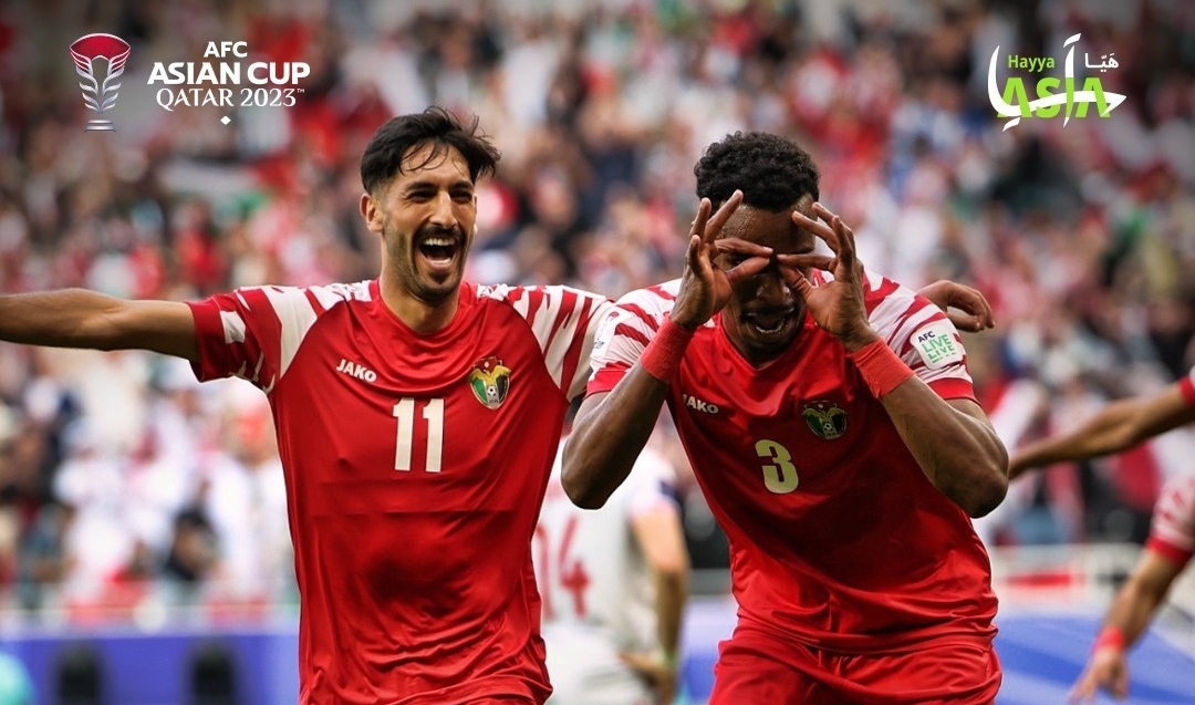 Selebraai penggawa Yordania usai jebol gawang Tajikistan berkat gol bunuh diri Vahdat Hanonov (ig qatar2023)