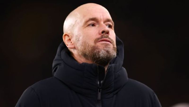 Erik ten Hag mengungkapkan perasaannya campur aduk saat kemenangan dramatis dari Wolves ( Marc Atkins/Getty Images)