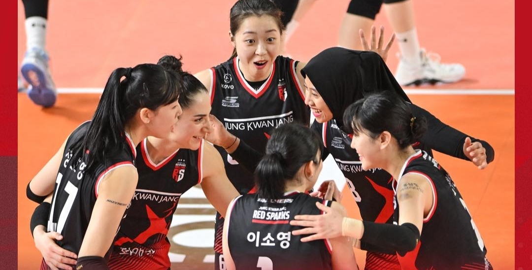 Kebersamaan penggawa Red Sparks usai cetak poin ke area Hyundai Hillstate (ig red_sparks)