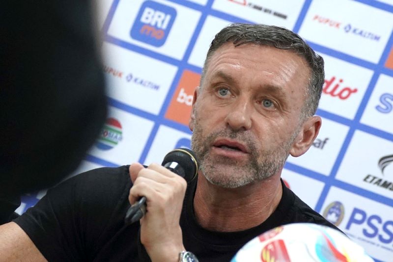 OPTIMIS: Pelatih Persija, Thomas Doll percaya diri skuad asuhannya mampu curi poin dari Borneo FC (ligaindonesiabaru)