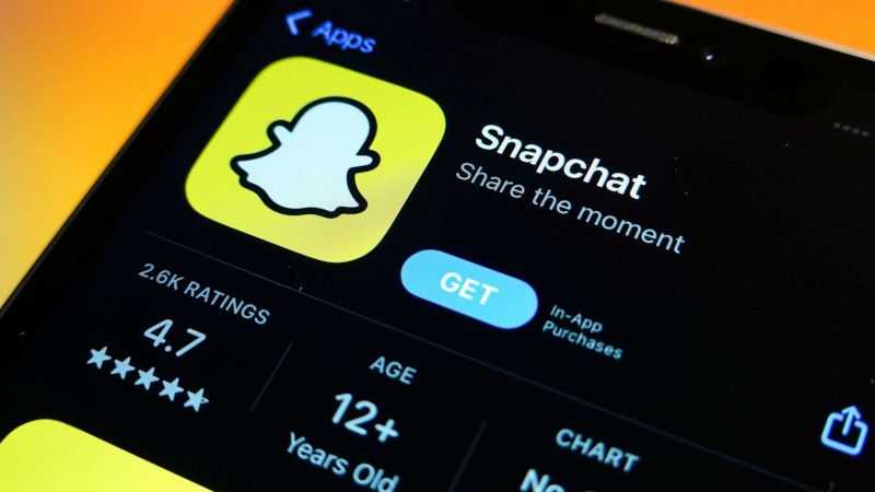 Akun Snapchat. Baru-baru ini Perusahaan Snap Inc yang berfokus pada snap chat melakukan PHK massal dan merumahkan ratusan karyawannya.
