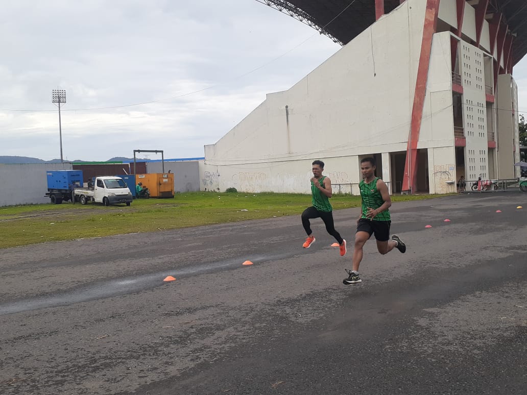 SPRINT: Para atlet ateltik NPC DIY saat berlatih di area Stadion Sultan Agung (SSA) Bantul.
