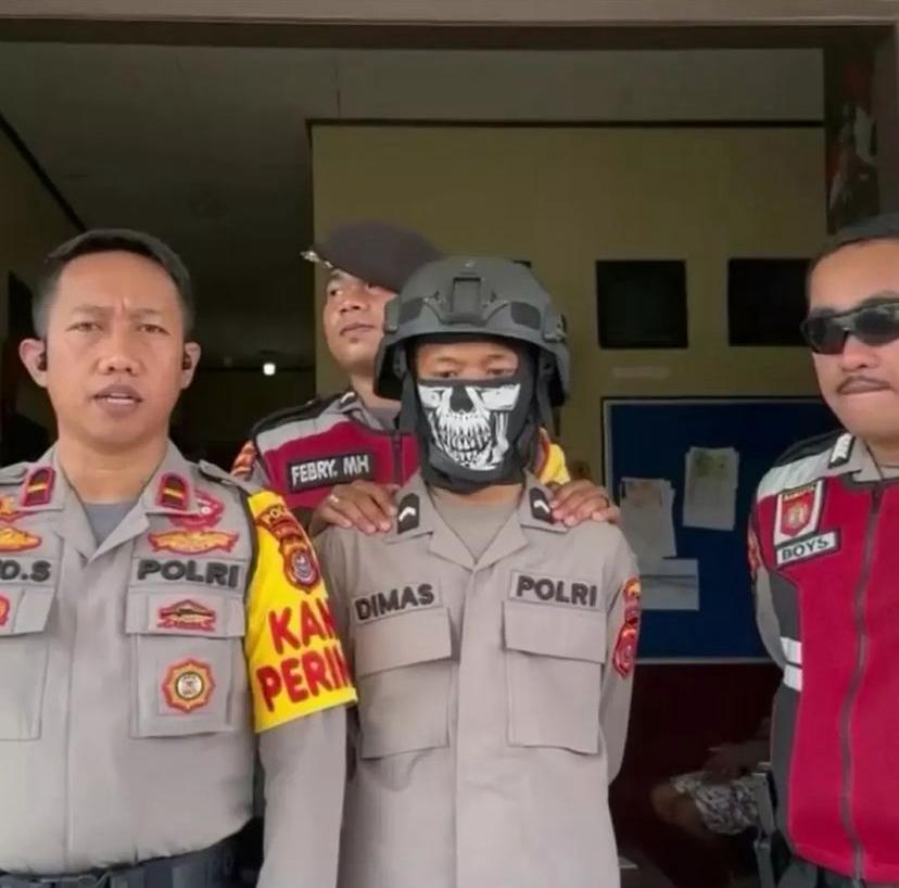 Bocah SMP di Kendari Diamankan karena Nyamar Jadi Polisi Gadungan, Netizen: Ada Potensi Jadi Jadi Jendral Besar!