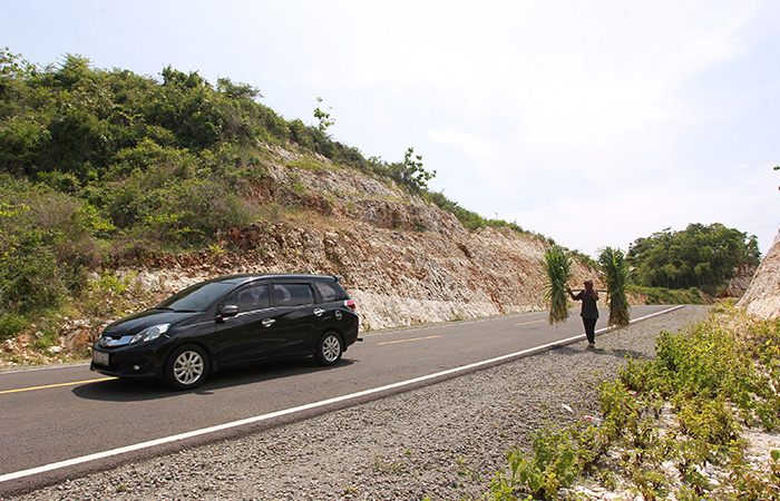 Jalur Jalan Lingkar Selatan Gunungkidul.Guntur Aga Tirtana/Radar Jogja