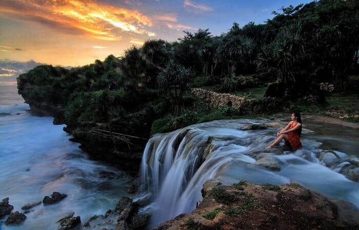 Keindahan Pantai Jogan di Gunungkidul.