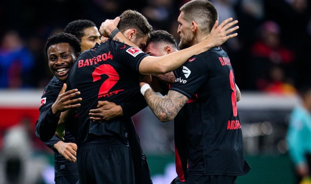 Selebrasi penggawa Bayer Leverkusen usai Josip Stanisic cetak gol pertama ke gawang Bayern Munich (ig bayer04fussball)