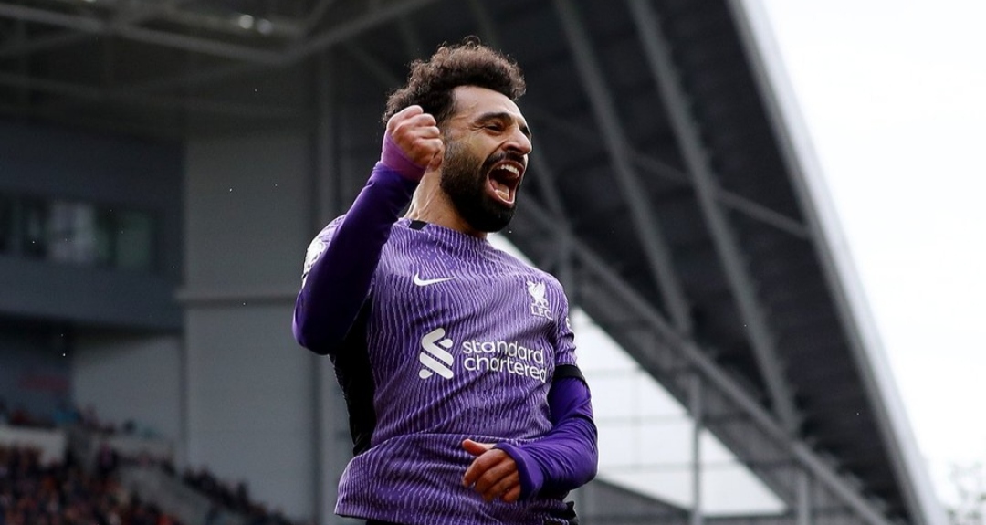 Selebrasi Mohamed Salah usai jebol gawang Brentford selepas pulih dari cedera (Footbal on TNT Sports)