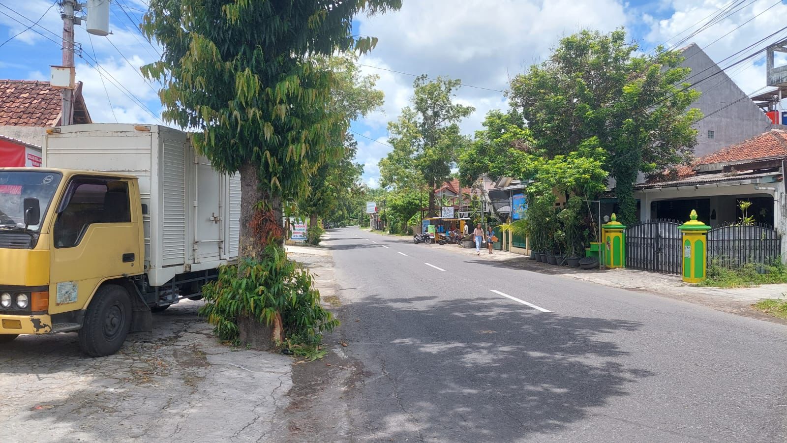 TKP Bekas lokasi kecalakandi Jalan KRT Kertodiningrat.